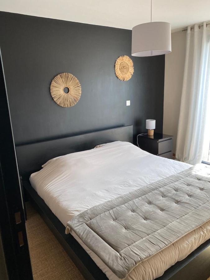Villa Au Coeur De La Pinede De 1 A 4 Personnes Langlade Exterior foto
